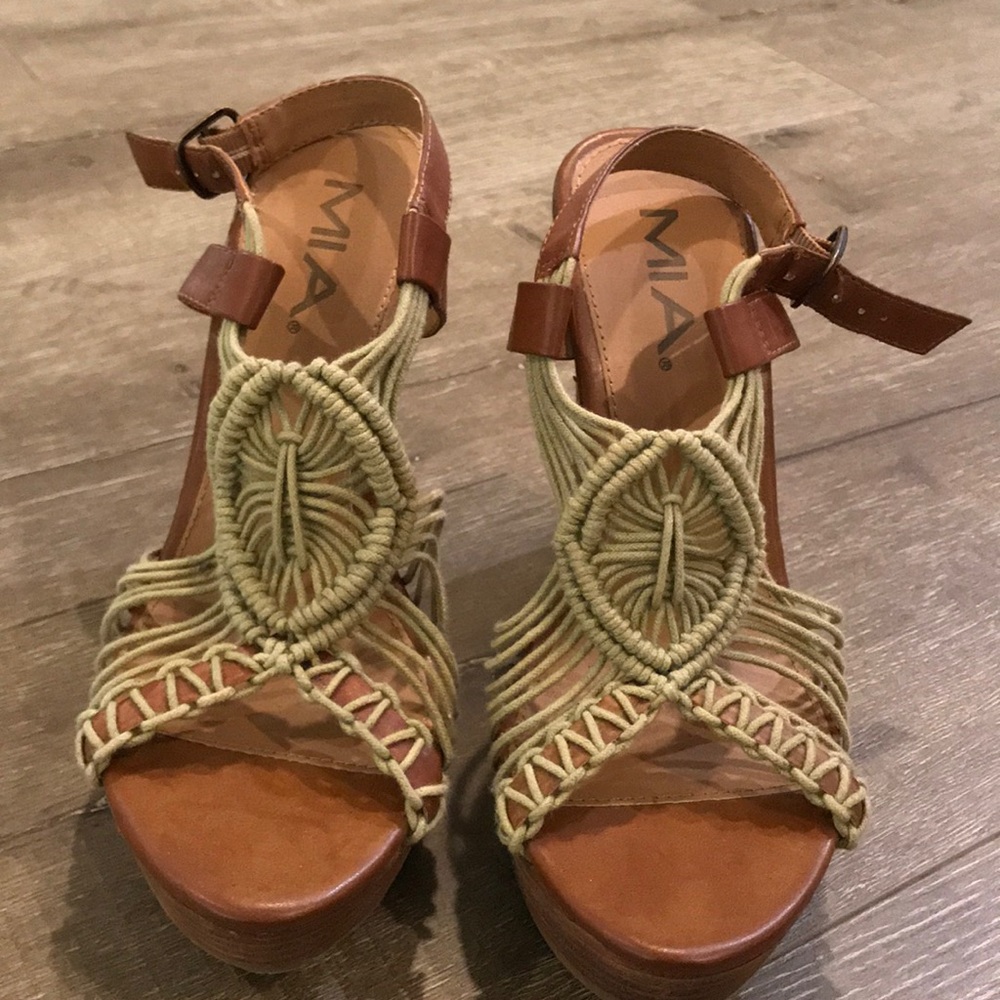 Wedge sandal